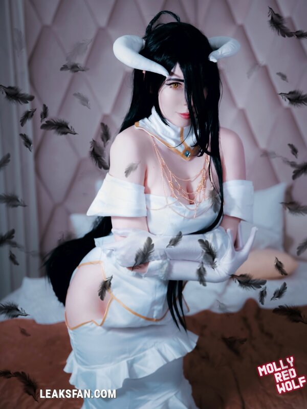 MollyRedWolf Albedo cosplay - 1