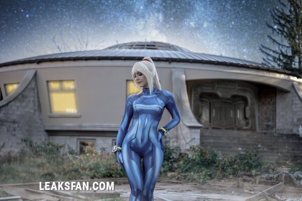 Luxlo Cosplay- Samus - 0