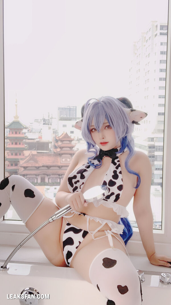 sayomomo - Ganyu Cow - 1