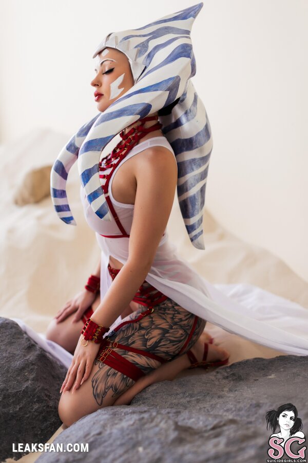 Sonya - Sands of Tatooine - 2