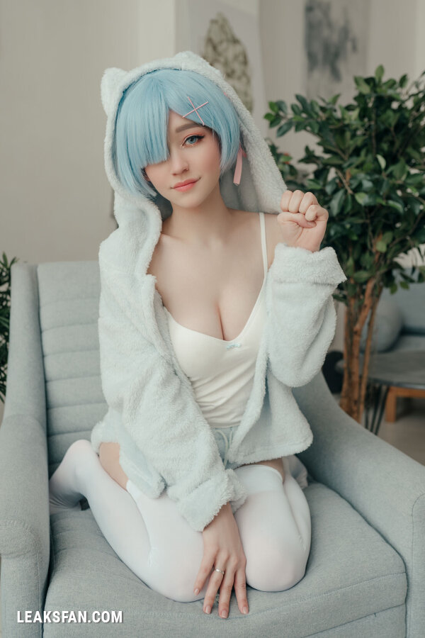 Donna Loli - Rem - 1