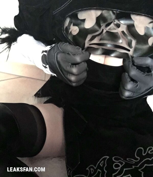 Shinuki Cosplayer - NSFW - 2