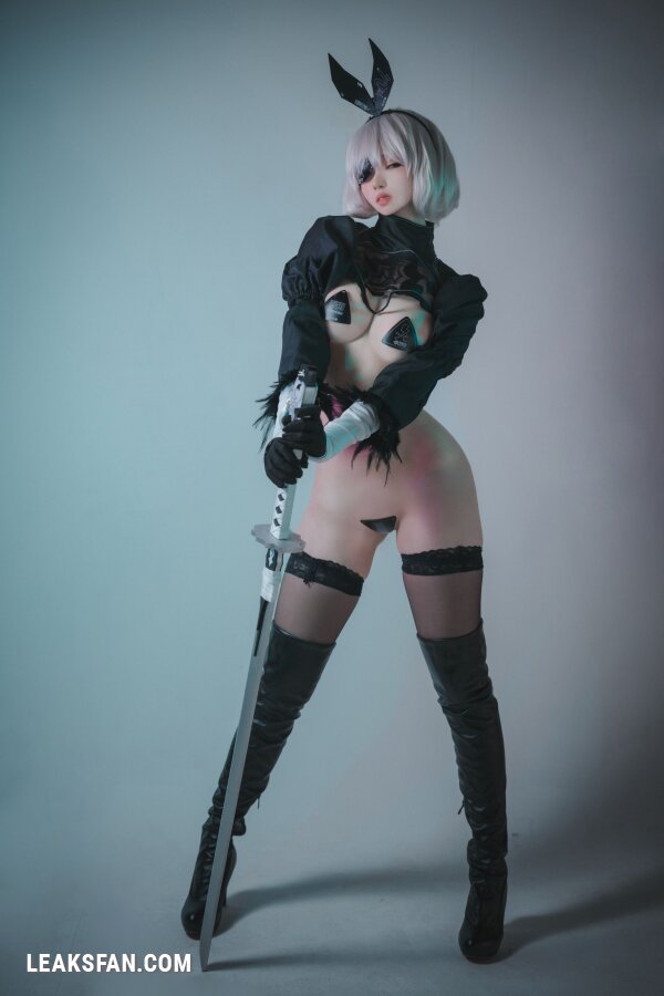 DJAWA Photo - Bambi (밤비) - La Rose NoirE 2B-2 - 0