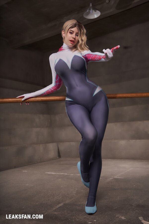 Voezacos - Spider-Gwen (Marvel Comics) - 1