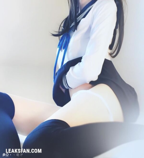 Beautiful boobs of school girl - |26P| - 9