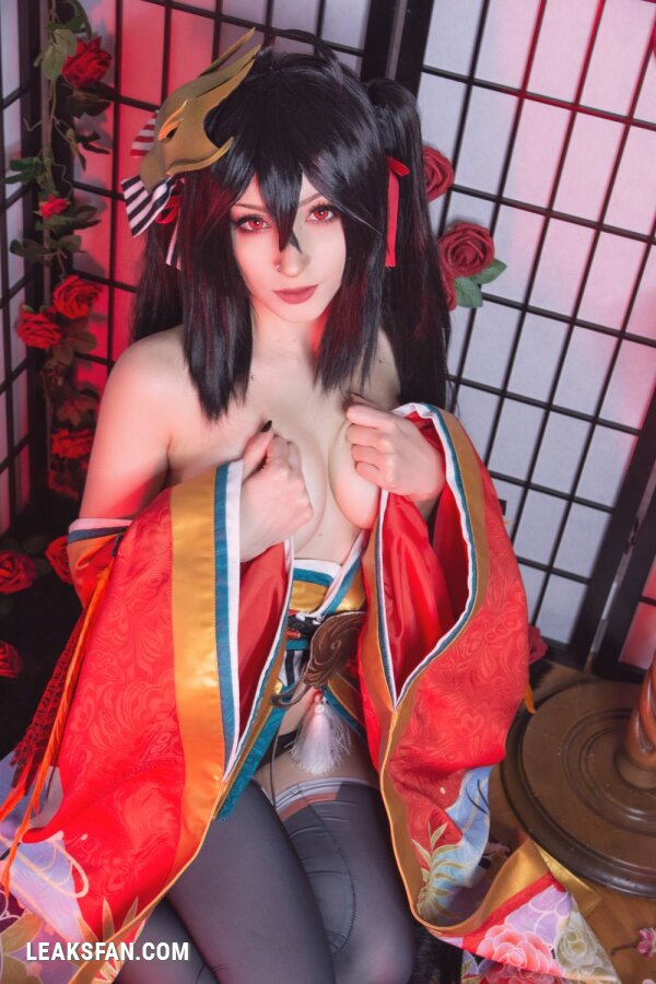 Shiro Kitsune - Taihou (Azur Lane ) - 1