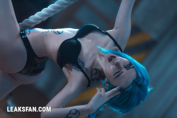 Mik Allen - Jinx - Vi (Arkane / League of Legends) - 1