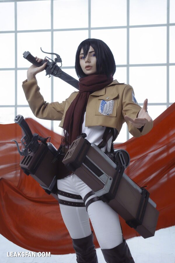 Lady Oichi - Mikasa Lencery (Shingeki No Kyojin) - 1