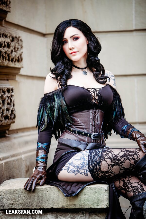 Luxlo Cosplay - Yennefer - 2