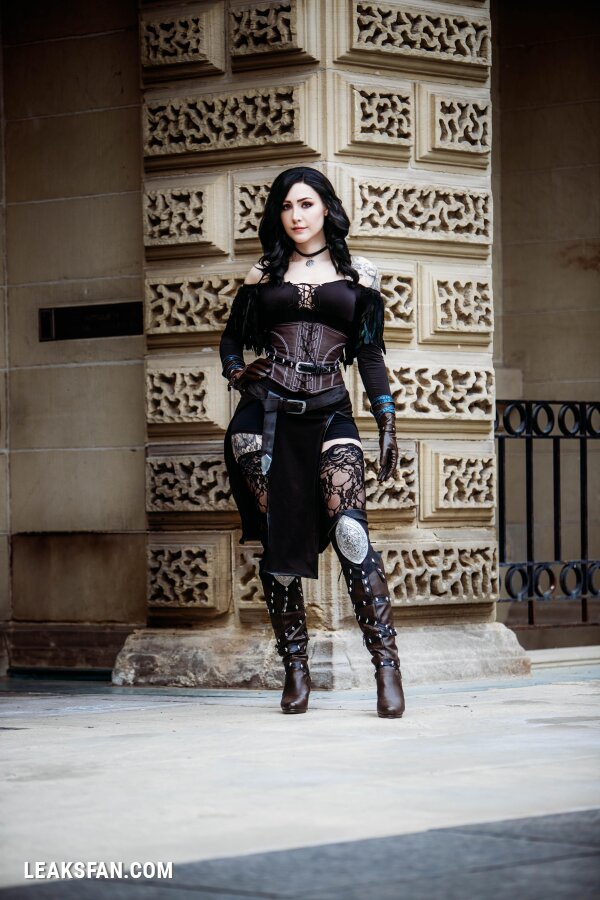 Luxlo Cosplay - Yennefer - 2