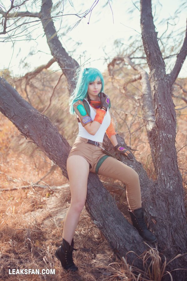 Amy Thunderbolt - Bulma - 2