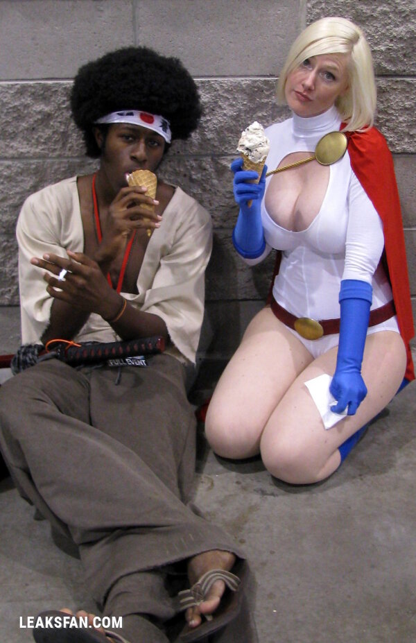 POWERGIRL - Lady Wolf Star - 1