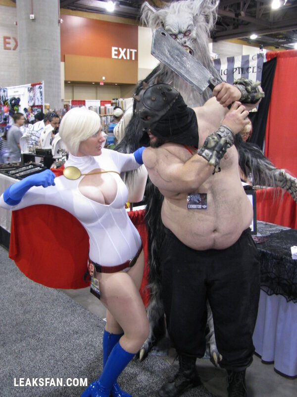 POWERGIRL - Lady Wolf Star - 2