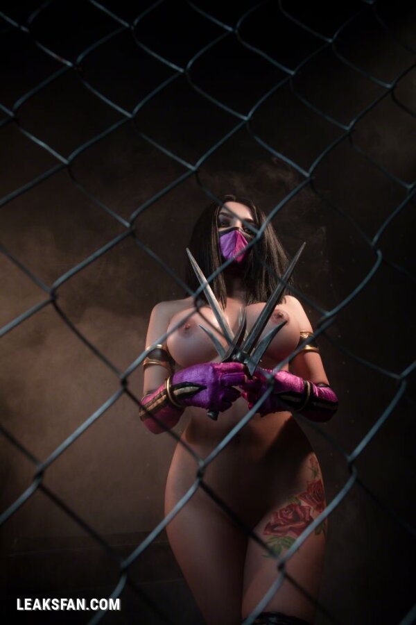 Kalinka Fox - Mileena (Mortal Kombat) - 2