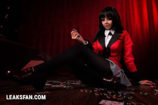 Helly von Valentine (Disharmonica) - Yumeko Jabami - 12