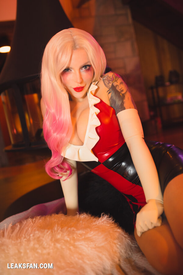 Katyuska Moonfox - Harley Quinn - 0