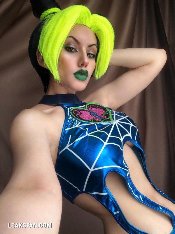 Anna Aifert - Jolyne - 2