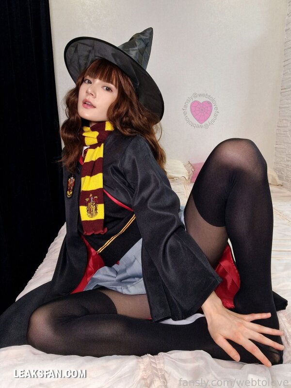 Webtolove - Hermione - 1