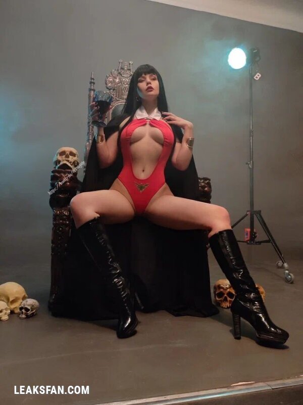 Asami Gate - Vampirella - 2