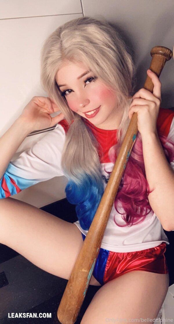 Belle Delphine - Harley Quinn - 23