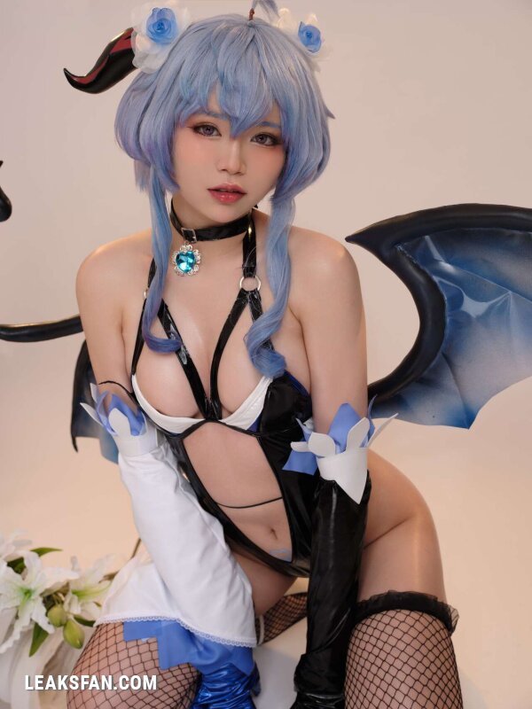 ZinieQ - Ganyu Succubus - 5