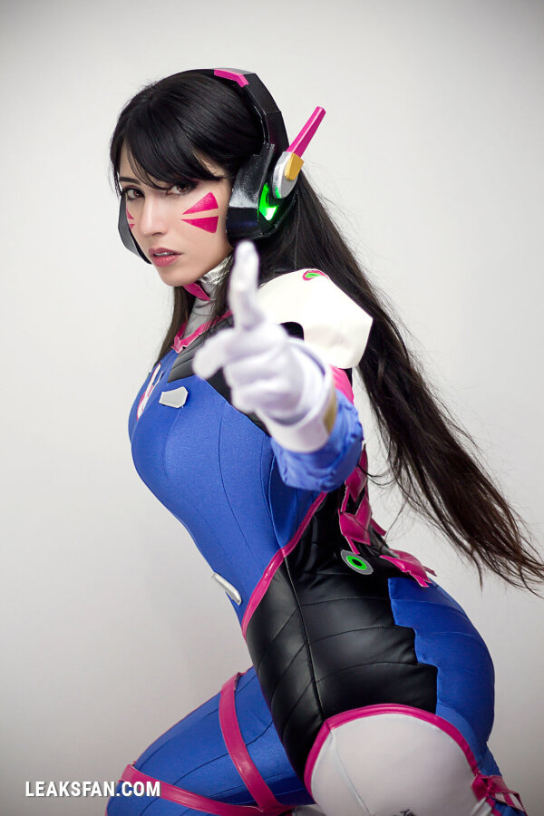 Danielle Vedovelli - D.Va - 5