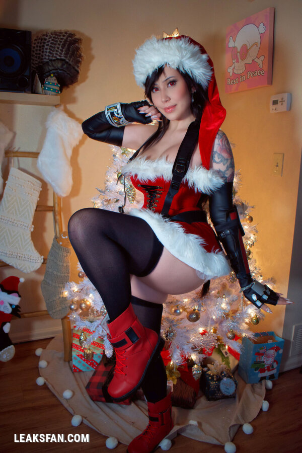 Felicia Vox - Christmas Tifa - 34