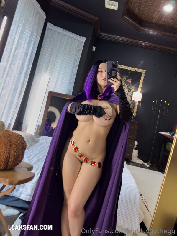 Big Titty Goth Egg - Raven - 13