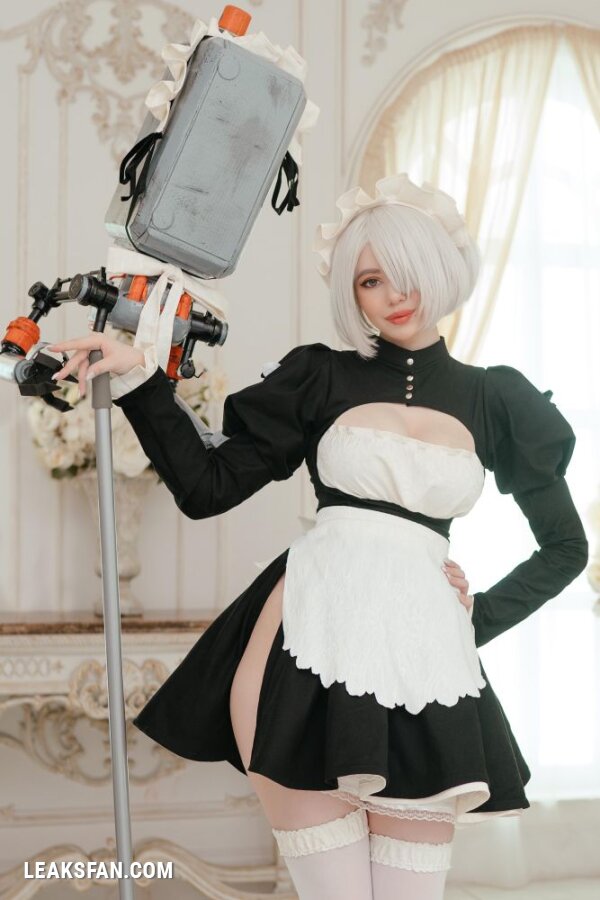 Alina Becker - 2B Maid (Nier Autómata) - 1