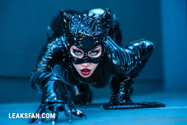 Razor Candi - Catwoman - 34