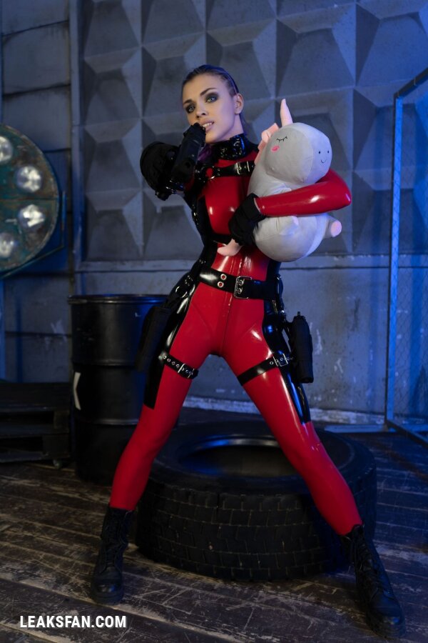 Octokuro Model - Lady Deadpool - 1