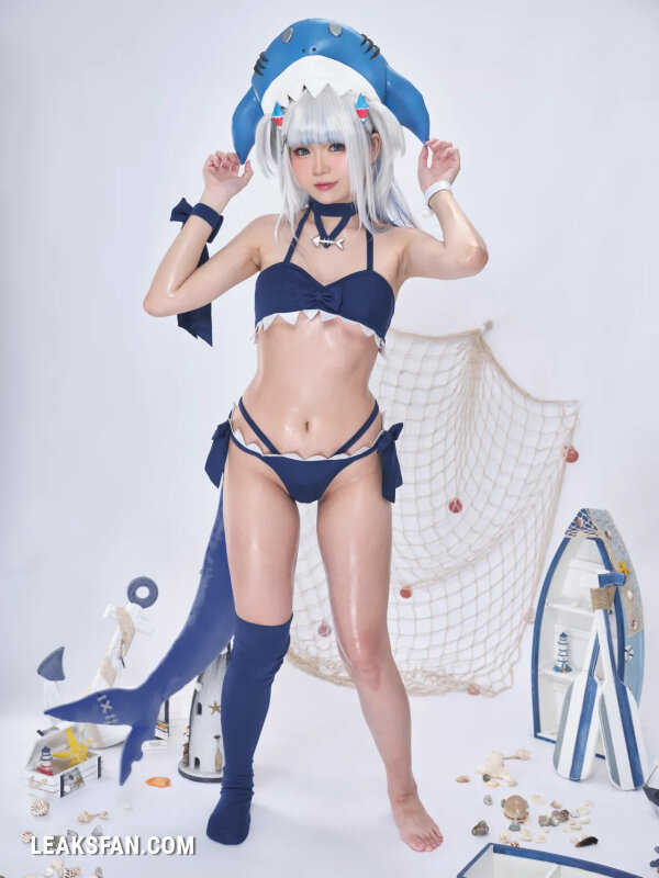 ZinieQ - Gawr Gura Swimsuit - 12