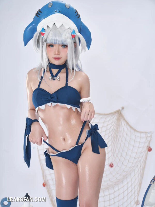 ZinieQ - Gawr Gura Swimsuit - 1