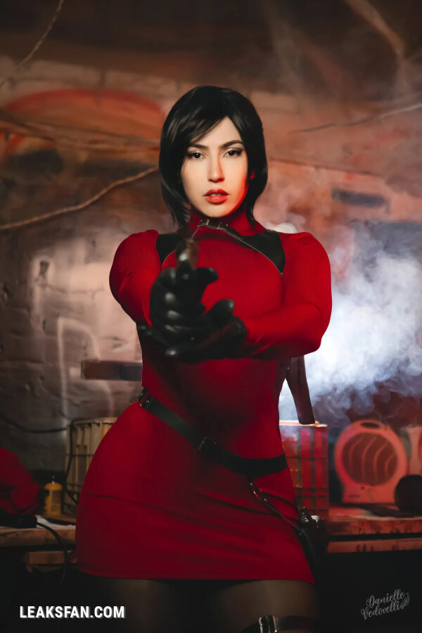 Danielle Vedovelli - Ada Wong - 2