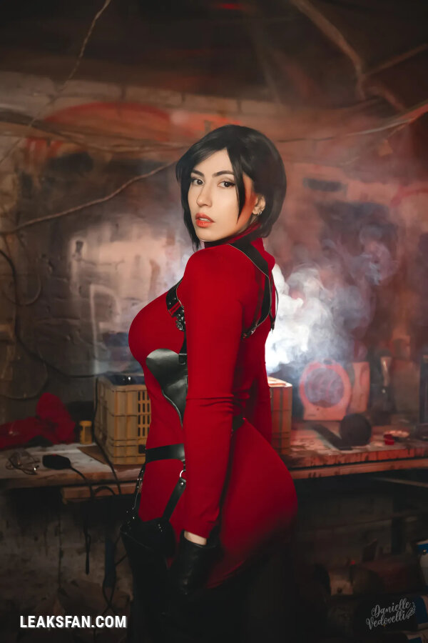 Danielle Vedovelli - Ada Wong - 24