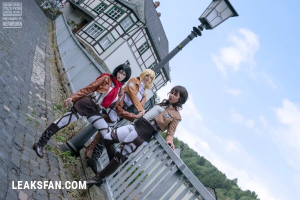 Mikomi Hokina, Virtual Geisha &amp;amp; Yuzupyon - Mikasa, Historia &amp;amp; genderbend Eren (Shingeki no kyojin) - 1