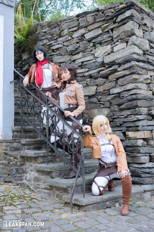 Mikomi Hokina, Virtual Geisha &amp;amp; Yuzupyon - Mikasa, Historia &amp;amp; genderbend Eren (Shingeki no kyojin) - 1