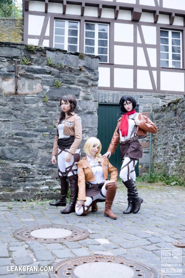 Mikomi Hokina, Virtual Geisha &amp;amp; Yuzupyon - Mikasa, Historia &amp;amp; genderbend Eren (Shingeki no kyojin) - 0