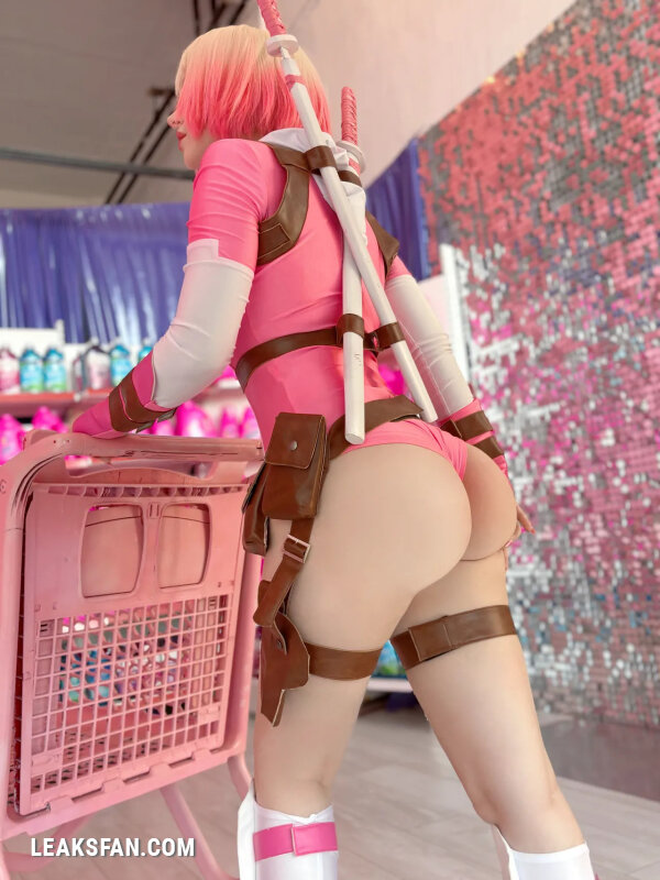 Ulichan - Gwenpool - 28