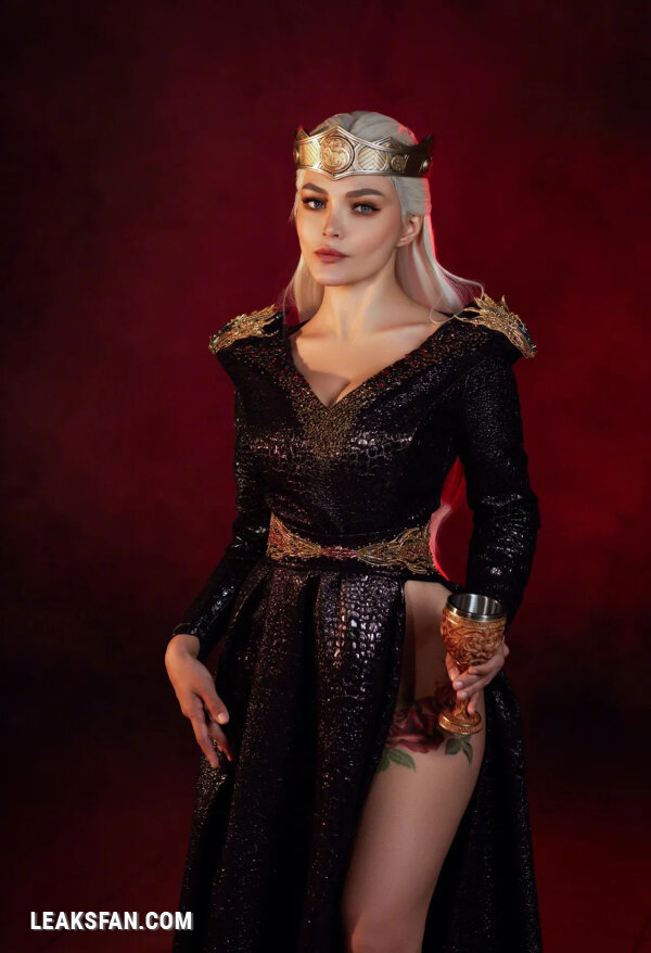 Kalinka Fox - Rhaenyra Targaryen - 2