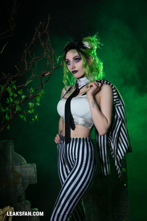 Rolyatistaylor - Beetlejuice - 8