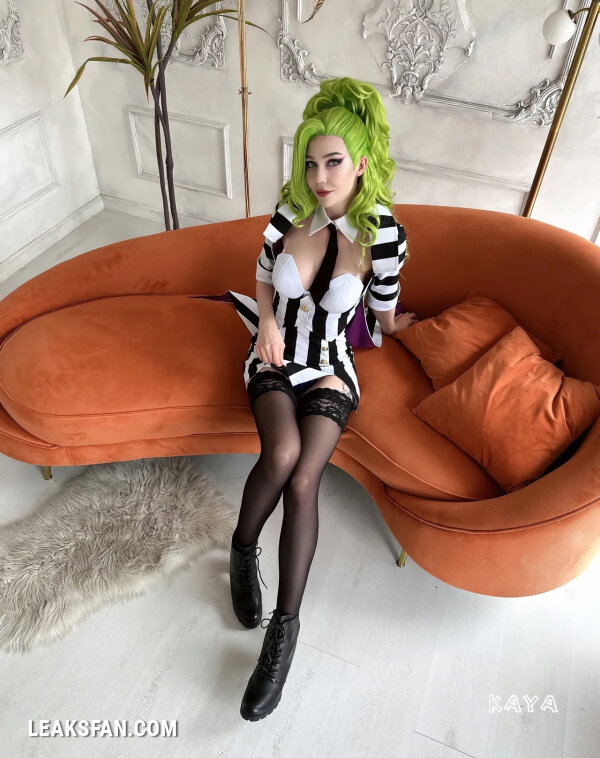 Kaya Nilson - Beetlejuice - 32