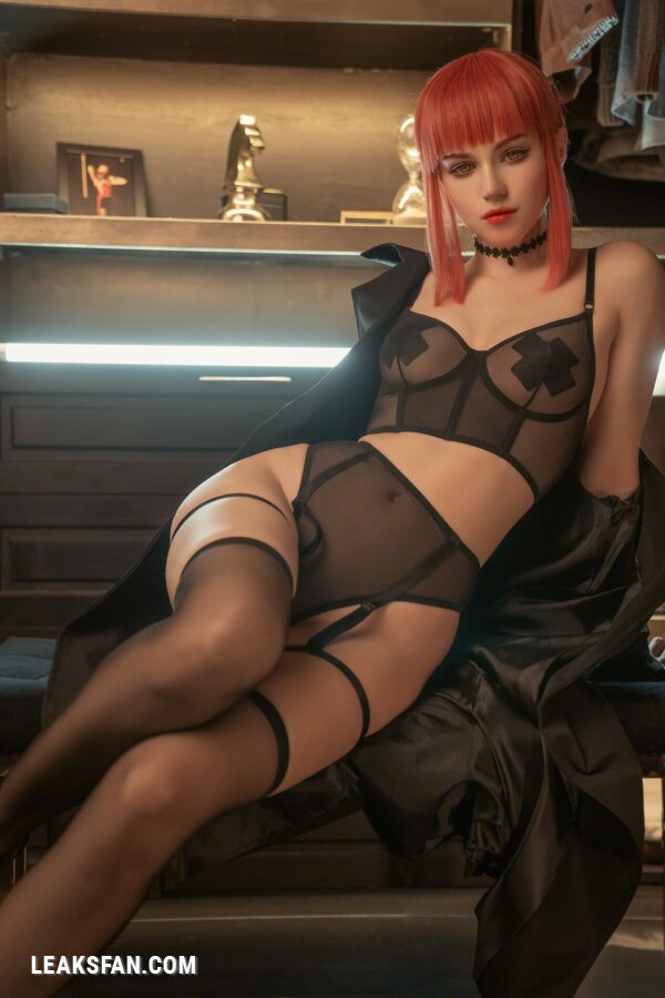 Shirogane-sama-MAKIMA-BLACK-LINGERIE - 1