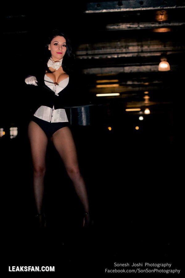 Zatanna Zatara (Justice League) - 1