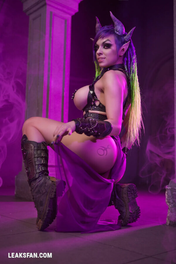 Octokuro - Warhammer 40K Slaanesh Demonette Cosplay - 1