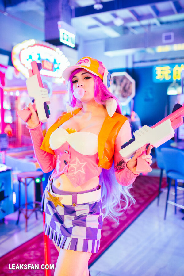 Kayla Erin - Arcade Miss Fortune - 2